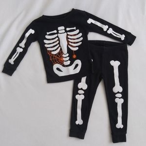 Halloween skeleton pajama set